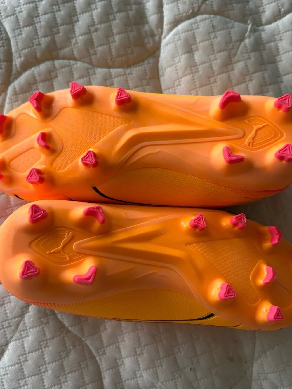 Puma Ultra Play FG/AG Jr Soccer Cleats Orange Sun Stream Youth Size 2.5